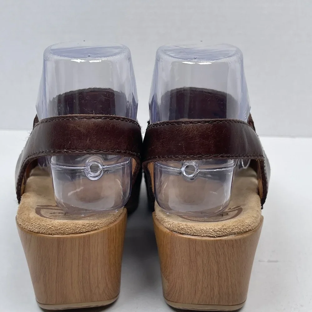 Dansko Fisherman Sandals Womens 38 Brown Leather Strappy Wedge Clog Peep Toe